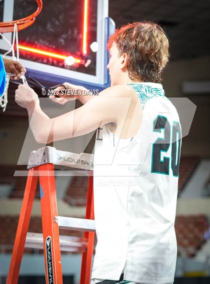 Thumbnail 1 in Brophy College Prep @ Highland (AIA 6A Final Awards) photogallery.