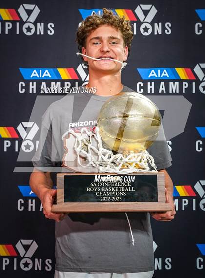 Thumbnail 2 in Brophy College Prep @ Highland (AIA 6A Final Awards) photogallery.
