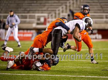 Thumbnail 3 in Highland vs. Mountain Crest (UHSAA 4A Final) photogallery.