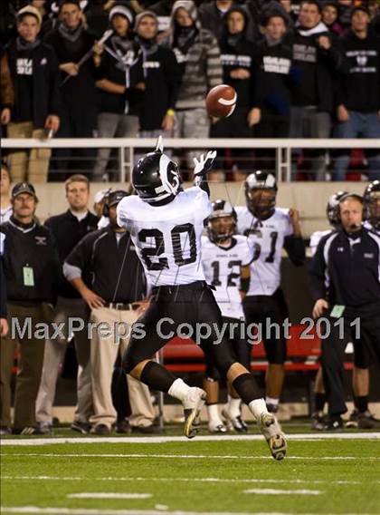 Thumbnail 1 in Highland vs. Mountain Crest (UHSAA 4A Final) photogallery.