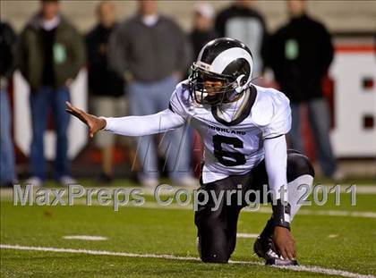 Thumbnail 3 in Highland vs. Mountain Crest (UHSAA 4A Final) photogallery.