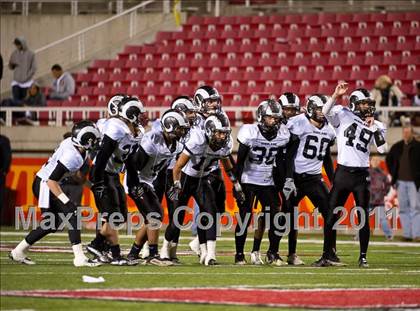 Thumbnail 1 in Highland vs. Mountain Crest (UHSAA 4A Final) photogallery.