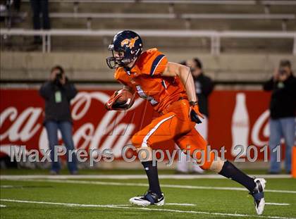 Thumbnail 2 in Highland vs. Mountain Crest (UHSAA 4A Final) photogallery.
