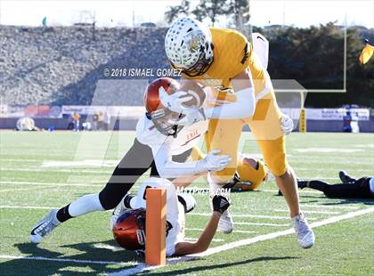 Thumbnail 3 in Erie vs. Pueblo East (CHSAA 3A Semifinal Playoff) photogallery.