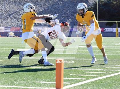 Thumbnail 1 in Erie vs. Pueblo East (CHSAA 3A Semifinal Playoff) photogallery.