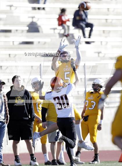 Thumbnail 1 in Erie vs. Pueblo East (CHSAA 3A Semifinal Playoff) photogallery.