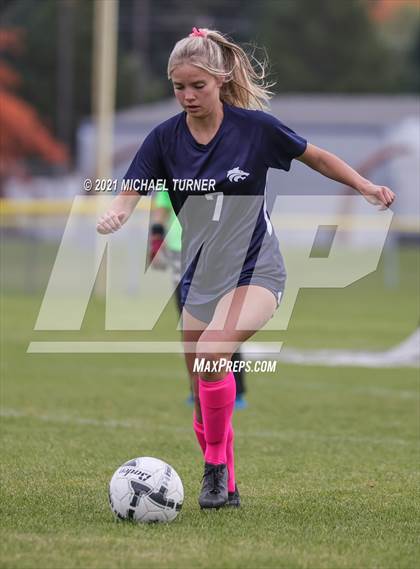 Thumbnail 3 in Post Falls vs Lake City (Districts)  photogallery.