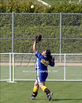 Thumbnail 3 in Cantwell-Sacred Heart vs. Valley Christ. Acad. (D7 Sec. Final) photogallery.