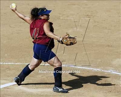 Thumbnail 3 in Cantwell-Sacred Heart vs. Valley Christ. Acad. (D7 Sec. Final) photogallery.