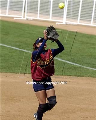 Thumbnail 2 in Cantwell-Sacred Heart vs. Valley Christ. Acad. (D7 Sec. Final) photogallery.