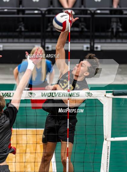 Thumbnail 3 in Bountiful vs. Maple Mountain (UHSAA 5A Semifinal) photogallery.