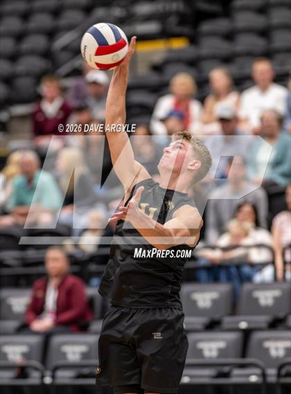 Thumbnail 3 in Bountiful vs. Maple Mountain (UHSAA 5A Semifinal) photogallery.