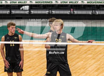 Thumbnail 1 in Bountiful vs. Maple Mountain (UHSAA 5A Semifinal) photogallery.