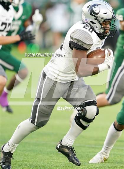 Thumbnail 2 in Guyer vs Arlington (UIL 6A Division 2 Area) photogallery.