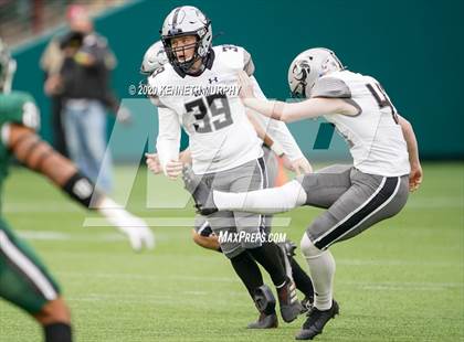 Thumbnail 3 in Guyer vs Arlington (UIL 6A Division 2 Area) photogallery.