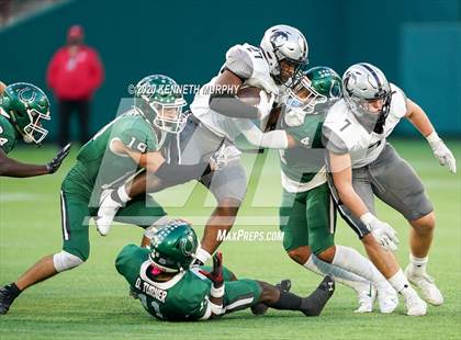 Thumbnail 3 in Guyer vs Arlington (UIL 6A Division 2 Area) photogallery.