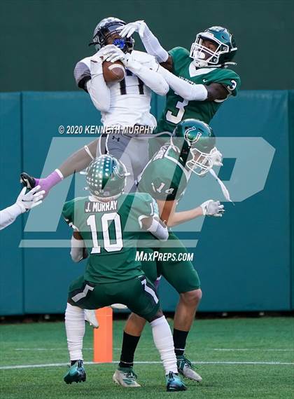 Thumbnail 3 in Guyer vs Arlington (UIL 6A Division 2 Area) photogallery.