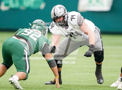 Thumbnail 3 in Guyer vs Arlington (UIL 6A Division 2 Area) photogallery.