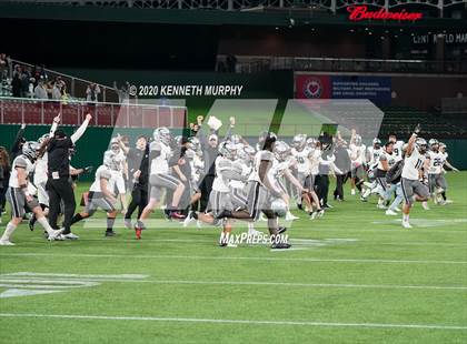 Thumbnail 3 in Guyer vs Arlington (UIL 6A Division 2 Area) photogallery.