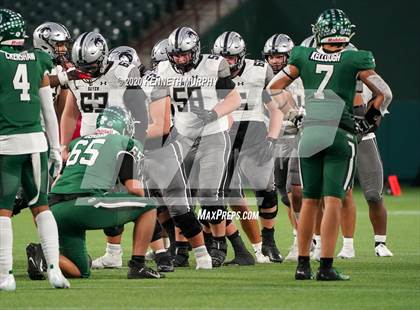 Thumbnail 3 in Guyer vs Arlington (UIL 6A Division 2 Area) photogallery.