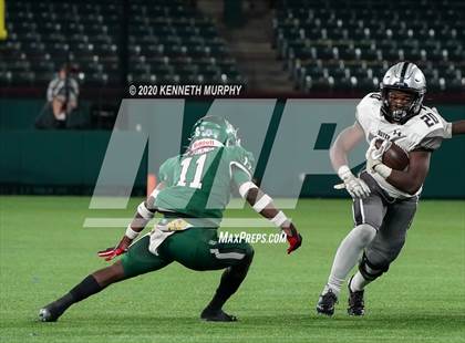 Thumbnail 2 in Guyer vs Arlington (UIL 6A Division 2 Area) photogallery.
