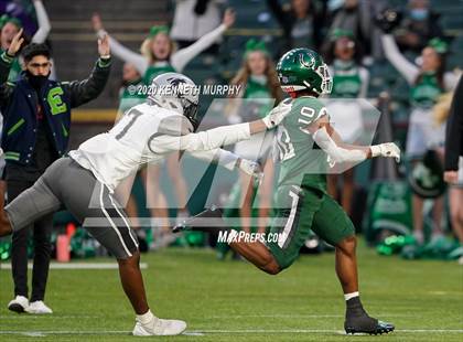 Thumbnail 2 in Guyer vs Arlington (UIL 6A Division 2 Area) photogallery.