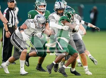 Thumbnail 2 in Guyer vs Arlington (UIL 6A Division 2 Area) photogallery.