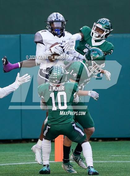 Thumbnail 2 in Guyer vs Arlington (UIL 6A Division 2 Area) photogallery.