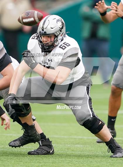 Thumbnail 1 in Guyer vs Arlington (UIL 6A Division 2 Area) photogallery.