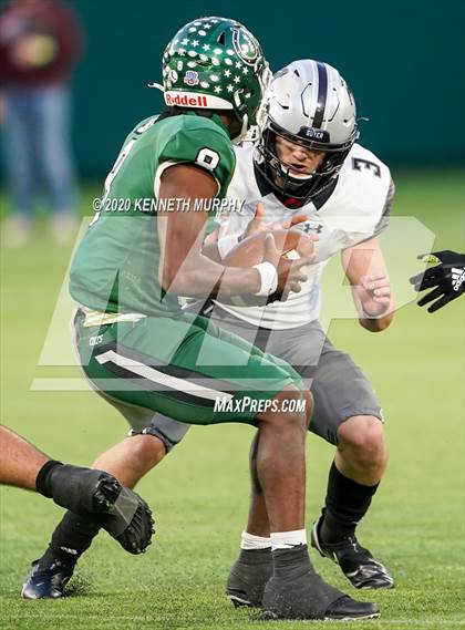 Thumbnail 2 in Guyer vs Arlington (UIL 6A Division 2 Area) photogallery.