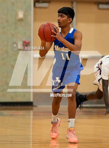 Thumbnail 3 in Mountain House vs Cosumnes Oaks (Running with the Pack Tournament) photogallery.