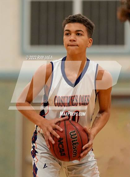 Thumbnail 1 in Mountain House vs Cosumnes Oaks (Running with the Pack Tournament) photogallery.