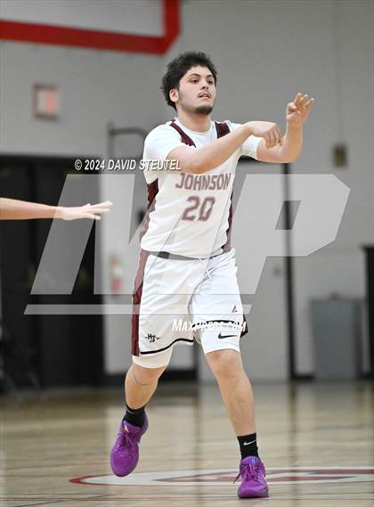 Thumbnail 1 in Delta vs. Johnson (Sac Adventist Holiday Invitational) photogallery.