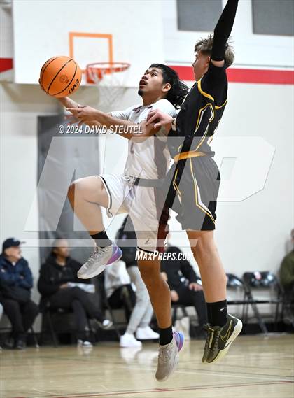 Thumbnail 2 in Delta vs. Johnson (Sac Adventist Holiday Invitational) photogallery.