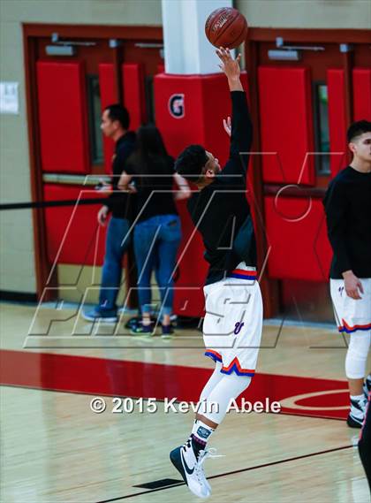 Thumbnail 1 in Simeon vs Rainier Beach (Hoophall West Invitational) photogallery.