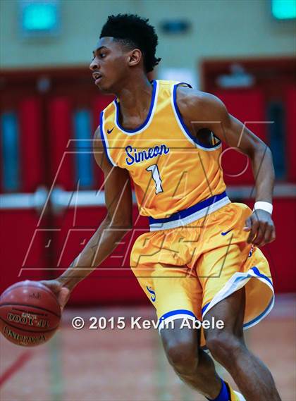 Thumbnail 3 in Simeon vs Rainier Beach (Hoophall West Invitational) photogallery.