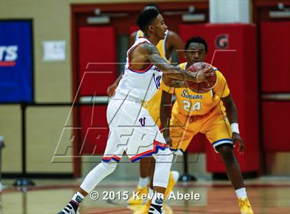 Thumbnail 1 in Simeon vs Rainier Beach (Hoophall West Invitational) photogallery.