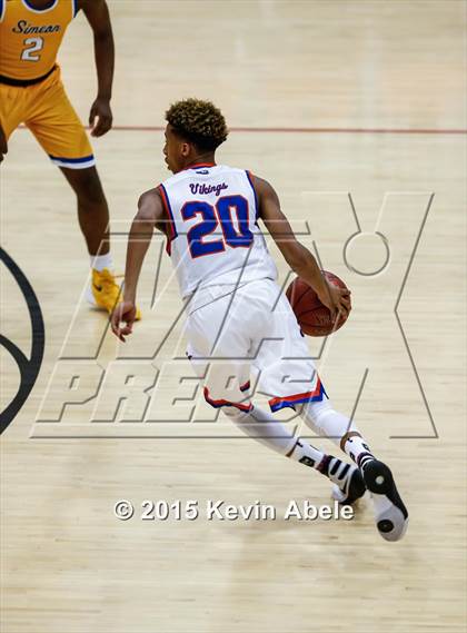 Thumbnail 1 in Simeon vs Rainier Beach (Hoophall West Invitational) photogallery.