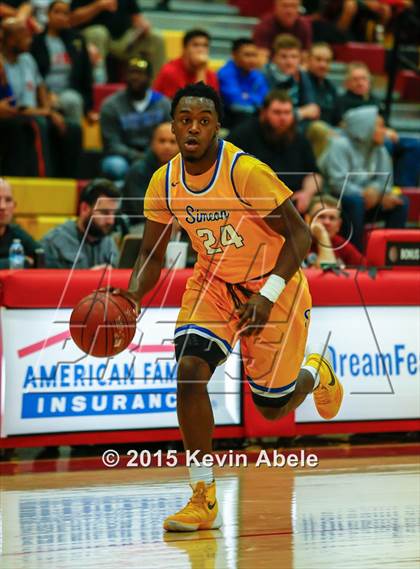 Thumbnail 1 in Simeon vs Rainier Beach (Hoophall West Invitational) photogallery.