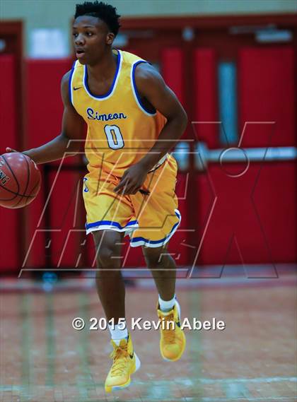Thumbnail 2 in Simeon vs Rainier Beach (Hoophall West Invitational) photogallery.
