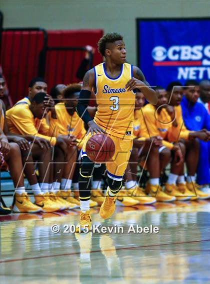 Thumbnail 1 in Simeon vs Rainier Beach (Hoophall West Invitational) photogallery.