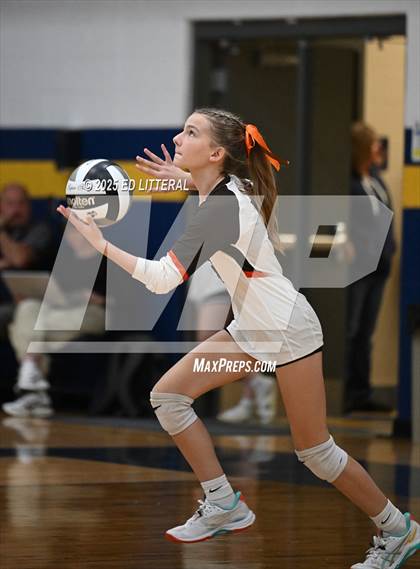 Thumbnail 2 in Valley vs Eastern (OHSAA Division VI District Championship) photogallery.