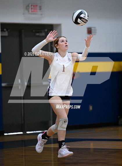 Thumbnail 1 in Valley vs Eastern (OHSAA Division VI District Championship) photogallery.