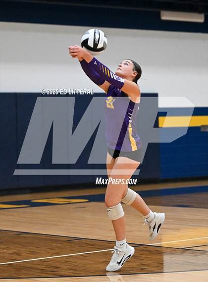 Thumbnail 2 in Valley vs Eastern (OHSAA Division VI District Championship) photogallery.