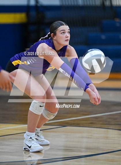 Thumbnail 1 in Valley vs Eastern (OHSAA Division VI District Championship) photogallery.