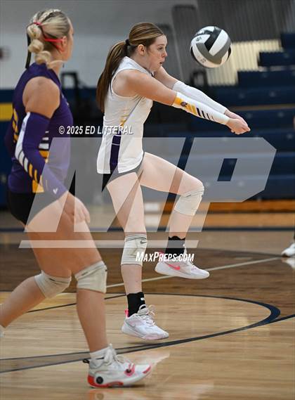 Thumbnail 3 in Valley vs Eastern (OHSAA Division VI District Championship) photogallery.