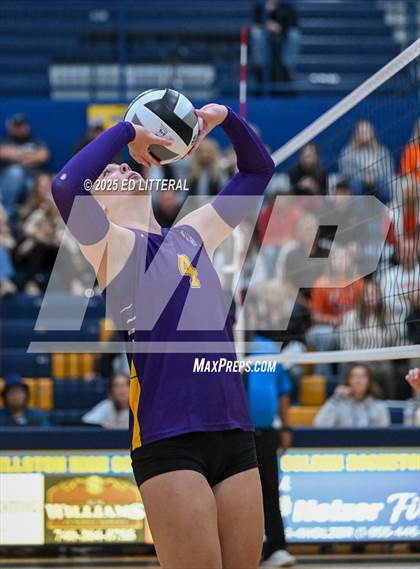 Thumbnail 3 in Valley vs Eastern (OHSAA Division VI District Championship) photogallery.