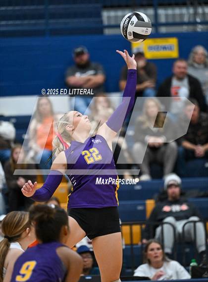 Thumbnail 2 in Valley vs Eastern (OHSAA Division VI District Championship) photogallery.