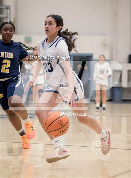 Thumbnail 2 in Muir @ Crescenta Valley photogallery.