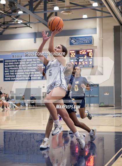Thumbnail 2 in Muir @ Crescenta Valley photogallery.